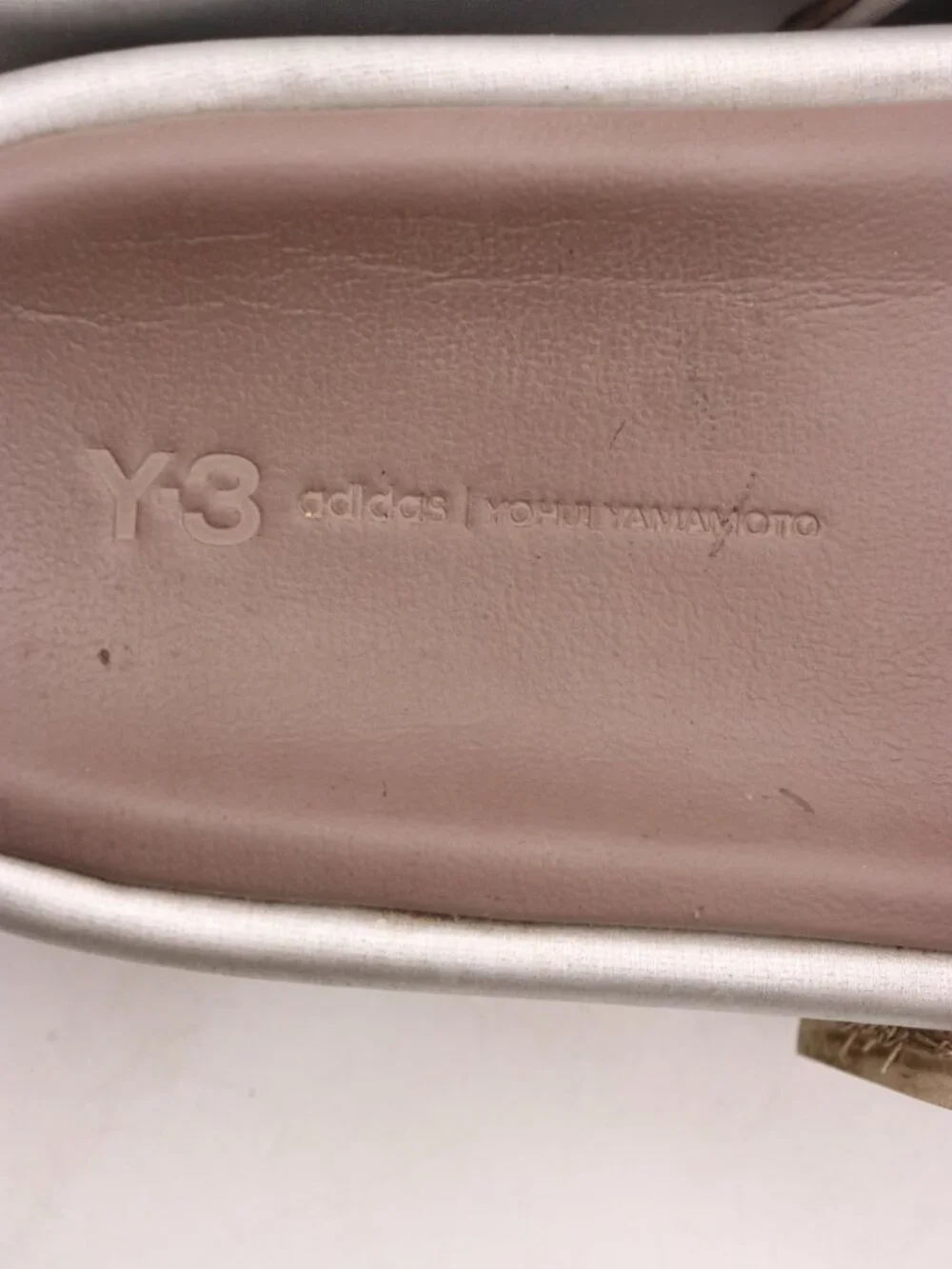 Adidas Y-3 Silver Sandals Men's Size 10 Casual Slide Shoes HQ3665